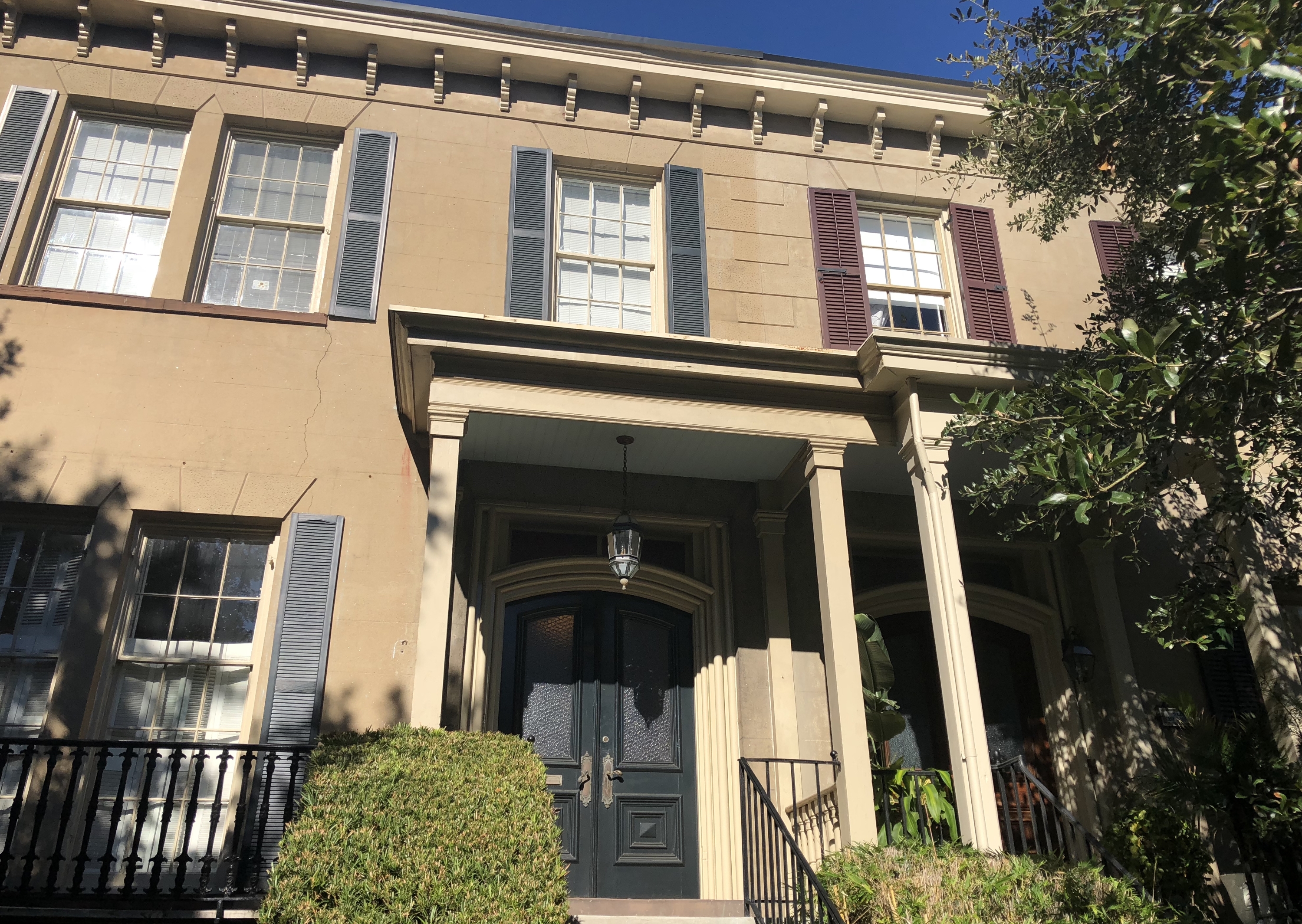 212 East Gaston Street, Upper